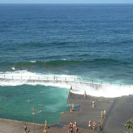 Lägenhet Balcon Al Mar